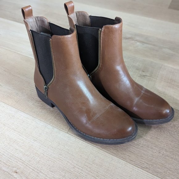 Rocket Dog Camilla Chelsea Boots - Picture 2 of 5